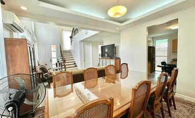 🌴 Live in Luxury at Versailles Alabang Village – House & Lot for Sale! 🌴