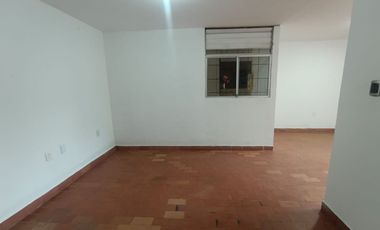 ARRIENDO LOCAL CERCA AL PARQUE DE LOS NIÑOS