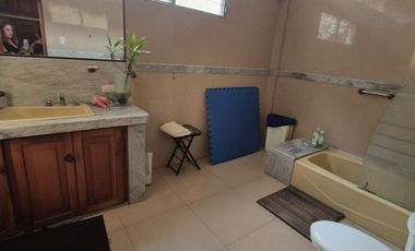 Habitación Amoblada en Alquiler en Los Ceibos, 1 Baño, Incluye Servicios, Norte de Guayaquil.