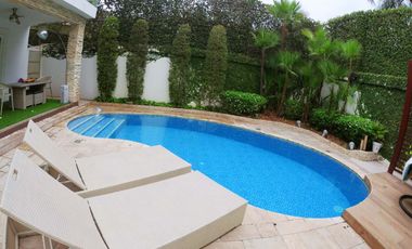 Alquiler Casa en Samborondón 5 dormitorios moderna piscina remodelada - C230