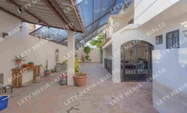 CASA EN VENTA EN RAQUET CLUB II