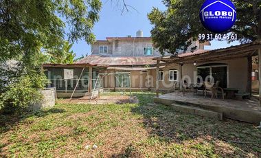 Casa grande en venta, Ranchería Ixtacomitán 3a Sección, cerca de Costco, amplios espacios.