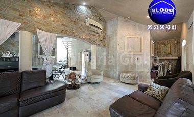 Casa grande en venta, Ranchería Ixtacomitán 3a Sección, cerca de Costco, amplios espacios.