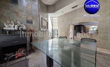 Casa grande en venta, Ranchería Ixtacomitán 3a Sección, cerca de Costco, amplios espacios.