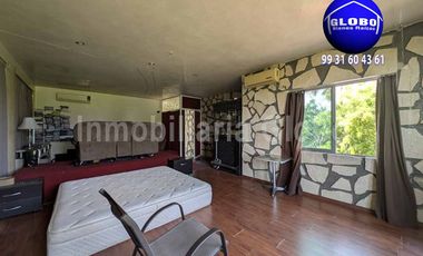 Casa grande en venta, Ranchería Ixtacomitán 3a Sección, cerca de Costco, amplios espacios.