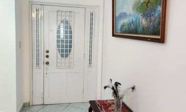 Departamento en venta con vista a la playa y al puerto de Manta, muy cerca del Mall del Pacifico