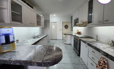 Departamento en venta con vista a la playa y al puerto de Manta, muy cerca del Mall del Pacifico