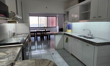 Departamento en venta con vista a la playa y al puerto de Manta, muy cerca del Mall del Pacifico