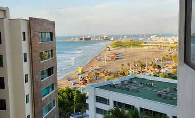 Departamento en venta con vista a la playa y al puerto de Manta, muy cerca del Mall del Pacifico
