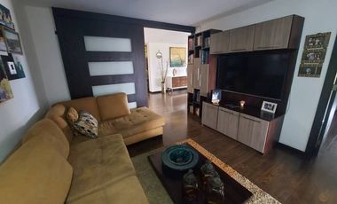 Penthouse duplex de lujo en venta. Cuenca. Ave Remigio tamariz estadio. Vista a la ciudad y al cajas terrazas