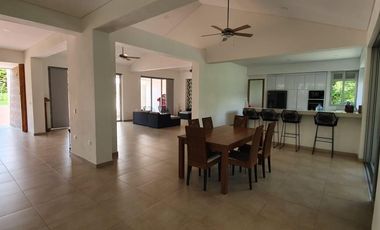 ESPECTACULAR CASA CAMPESTRE