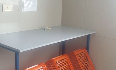 ALQUILER  DPTO DOS AMBIENTES EN IMPORTANTE EDIFICIO. MORON CENTRO