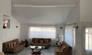 CASA EN LOMA DE VALLESCONDIDO, ZONA ESMERALDA
