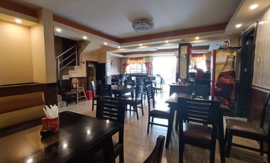 Casa en venta, en plena avenida El Olivar. Callao