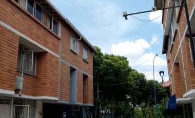 HERMOSA CASA EN VENTA EN NUEVA FONTANA, CUENTA CON UN ESPECTACULAR AREA DE 300 M2