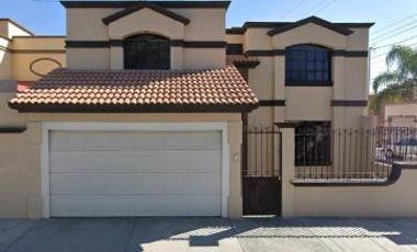 CASA EN VENTA CON 4 HABITACIONES UBICADA EN LA COLONIA ALPES NORTE