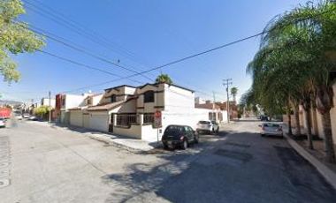 CASA EN VENTA CON 4 HABITACIONES UBICADA EN LA COLONIA ALPES NORTE
