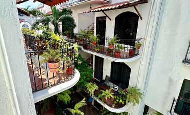 Penthouse Estilo Colonial Mexicano en el Corazón de Playa del Carmen Ubicación privilegiada, encanto tradicional y potencial de inversión