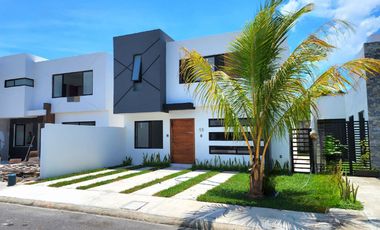 Por $3'598,000 puedes Vivir en esta Casa con Recámara en PB, en el Fraccionamiento más Nuevo en la Zona boca del rio