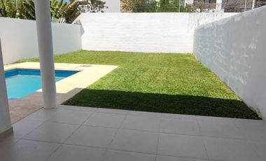 Renta Residencia🏠en Privada Fontana, al norte de Mérida, Yucatán, 4 Recámaras🛏️, piscina, etc.