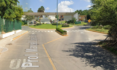 CASA EN REMATE EN PEDREGAL DEL BOSQUE FRACC ZIMALTA EN TLAQUEPAQUE