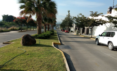CASA EN REMATE EN PEDREGAL DEL BOSQUE FRACC ZIMALTA EN TLAQUEPAQUE