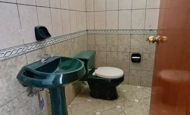 SE ALQUILA AMPLIA CASA EN SURCO - URB. SAGITARIO!!!