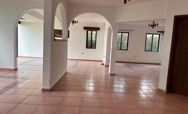 4.24 CASA EN RENTA EN PASEO DEL ABANICO 259