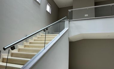 ESPECTACULAR CASA EN VENTA EN HACIENDA SANTA FE