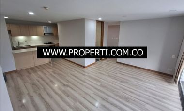 Apartamento en Arriendo Sector Loma de los Benedictinos - Envigado