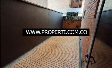 Apartamento en Arriendo Sector Loma de los Benedictinos - Envigado