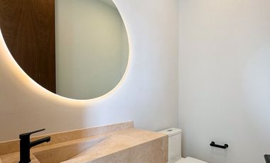 Casa En Venta En Colomos Providencia Nueva De Lujo, Zona Providencia, Zapopan