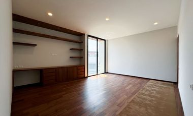Casa En Venta En Colomos Providencia Nueva De Lujo, Zona Providencia, Zapopan