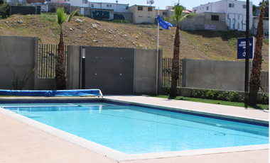 Modelo E con 3 recámaras, terraza, en Bosques de Otay