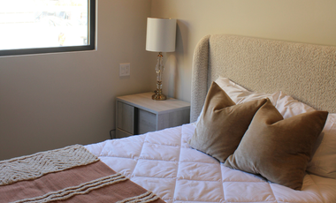 Modelo D en Bosques de Otay con 2 baños y terraza