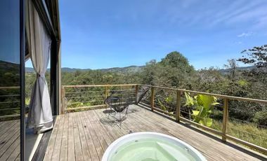Venta lote con 2 cabañas, (AIrbnb)