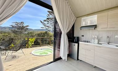 Venta lote con 2 cabañas, (AIrbnb)