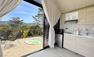 Venta lote con 2 cabañas, (AIrbnb)