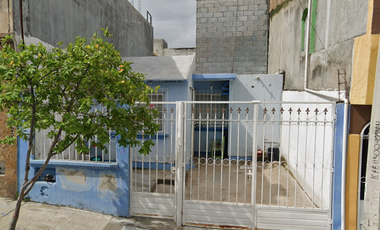 Casa en Remate Bancario en Av Lapislazuli, Jardines del Pedregal, Tuxtla gutierrez, Chiapas. (65% debajo de su valor comercials, solo recurso propios)