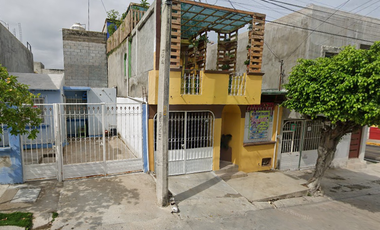 Casa en Remate Bancario en Av Lapislazuli, Jardines del Pedregal, Tuxtla gutierrez, Chiapas. (65% debajo de su valor comercials, solo recurso propios)