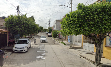 Casa en Remate Bancario en Av Lapislazuli, Jardines del Pedregal, Tuxtla gutierrez, Chiapas. (65% debajo de su valor comercials, solo recurso propios)
