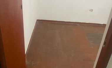 Venta de Casa Espaciosa en Villa El Salvador