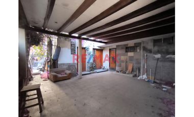 1137684 Venta De Casa Como Terreno Salamanca