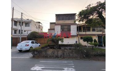 1137684 Venta De Casa Como Terreno Salamanca