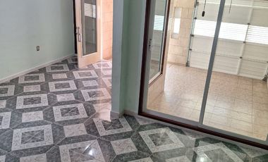 RENTO BONITA CASA EN SIGLO XXI