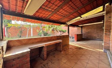 Terreno en Renta en San Buenaventura, Toluca, con construcción