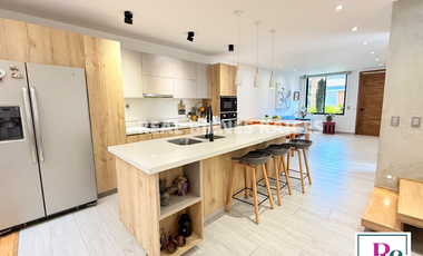 Venta de Hermosa Casa en Unidad Cerrada – La Ceja, El Tambo