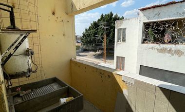 DEPARTAMENTO SOBRE AV SATURNO, MUY BIEN UBICADO