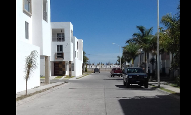 Casa en Fraccionamiento Villa san Martin, Av. Concepción, Centro, Santa Cruz del Valle, Jalisco, México