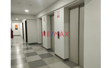 Hermoso Depa De Estreno - Frente A Parque Interior - 3Er Piso Incluye Cochera